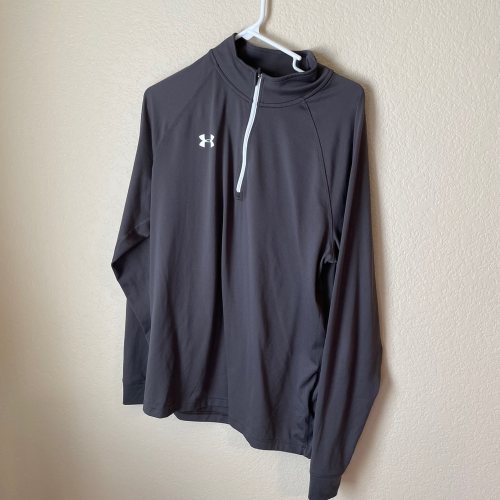 Men’s large under armour gray zip up shirt